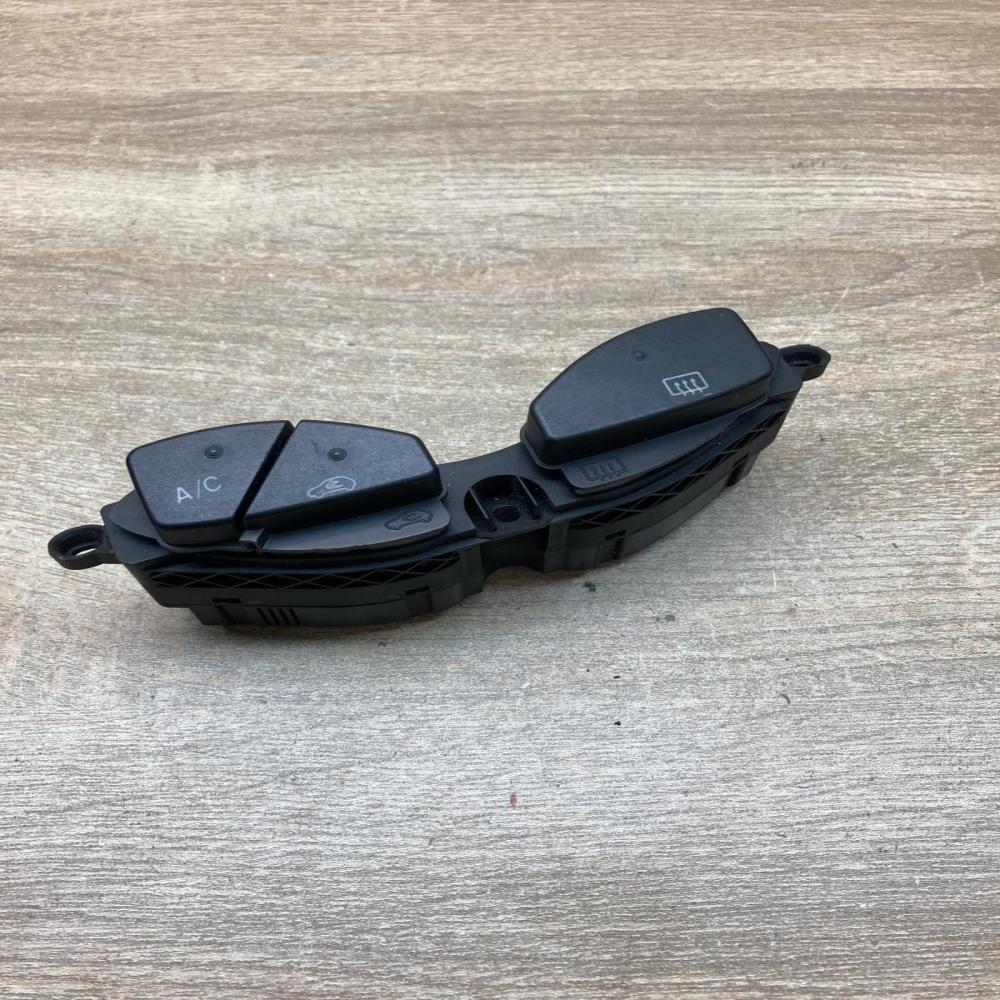 5S4T 19A945 AA 5S4T19A945AA  Windscreen/window heater switch Ford Focus