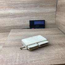 467766 5KG005019  Light relay Volvo 440