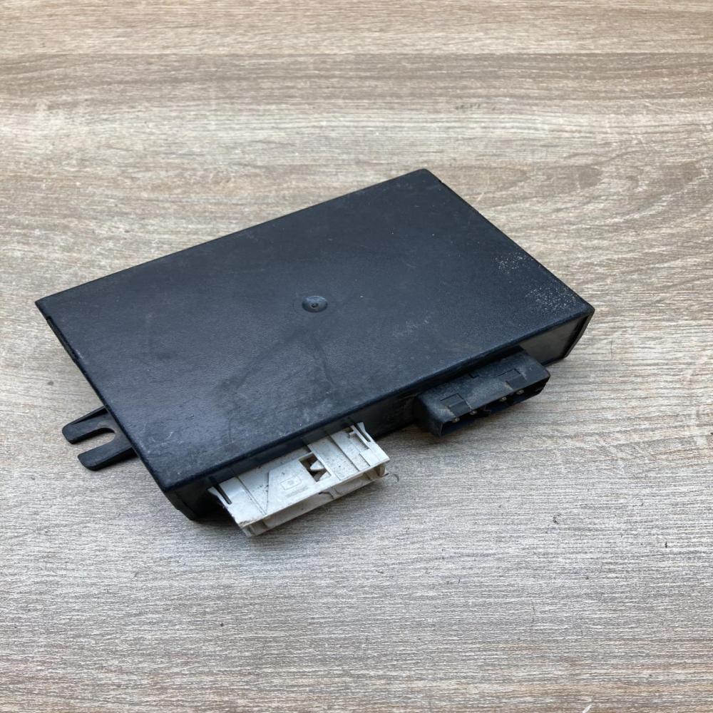 1387621 12037310 5ZA006299 Door central lock control unit/module BMW 3 E36
