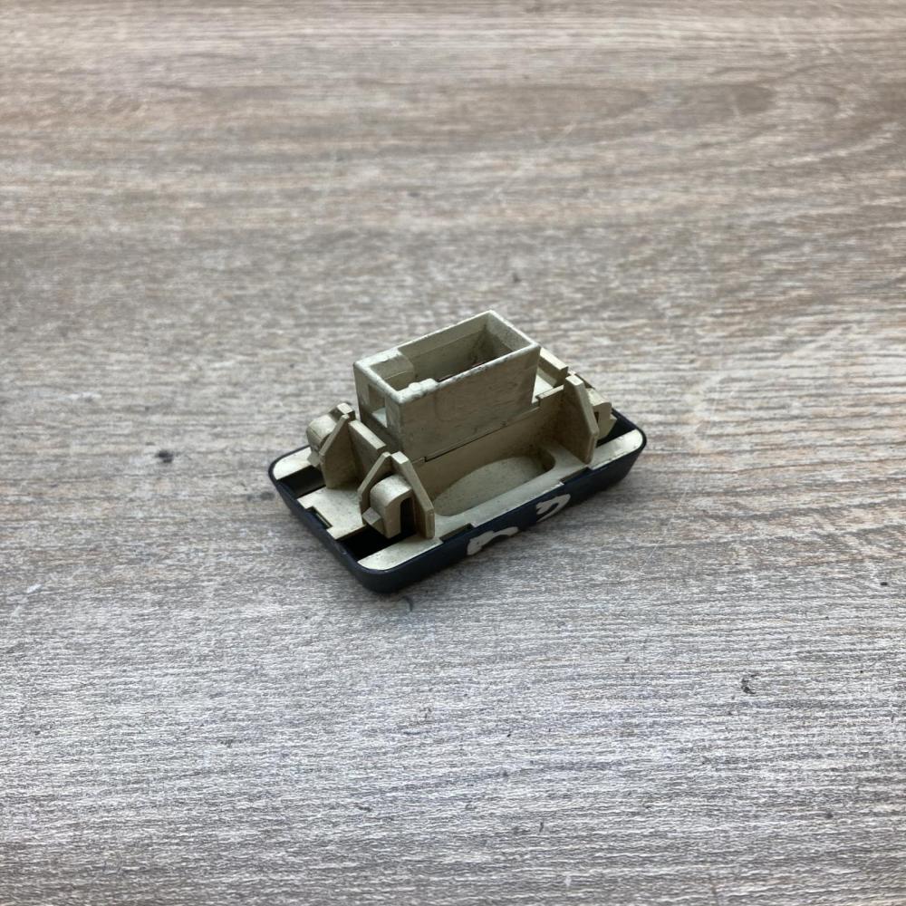 357919235C   Other switches/knobs/shifts Volkswagen PASSAT B3