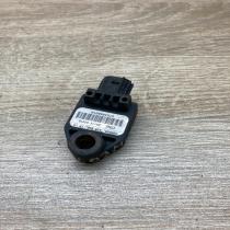 89174 05010   Airbag deployment crash/impact sensor Toyota Avensis T250