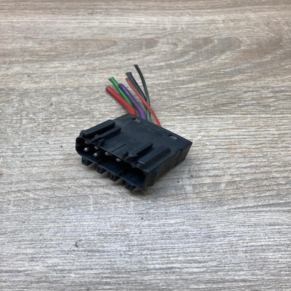 1378136   Plug wire BMW 5 E39