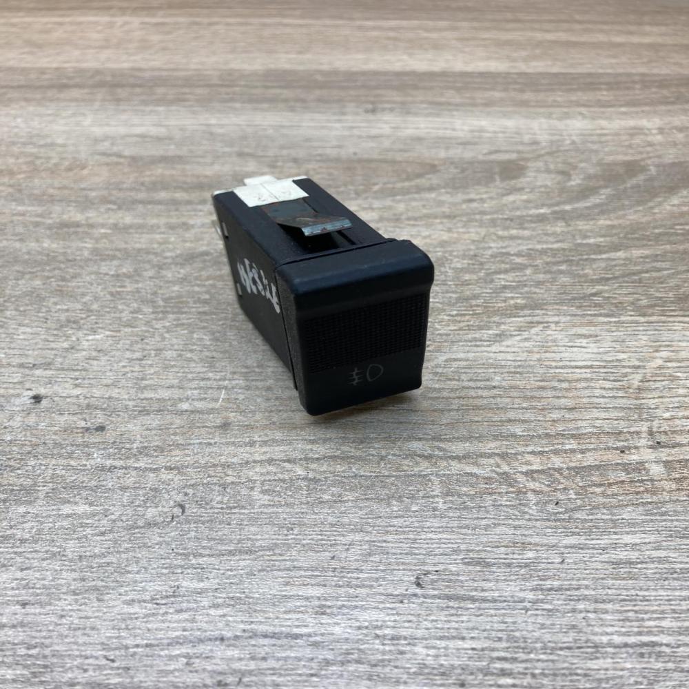 893941535   Headlight level height control switch Audi 80 90 S2 B4