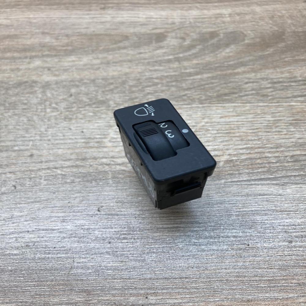 Picasso headlight level switch   Headlight level height control switch Citroen C