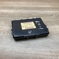 89222 48040 414814 10250  Door control unit/module Lexus RX 300