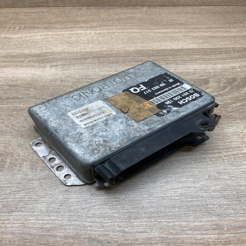 90323317 0261200128  Engine control unit/module ECU Opel Omega B2