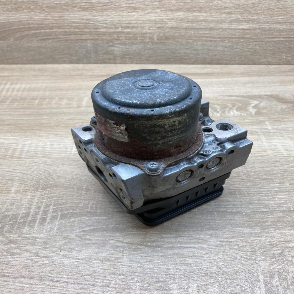 7F08 3166 0244 X5F083  ABS Pump Nissan Qashqai