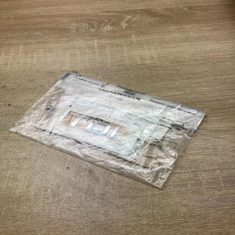 5JA853687D   Manufacturer badge logo/emblem Skoda Roomster (5J)