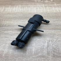 7001949 090105  Headlight washer spray nozzle BMW 7 E65 E66