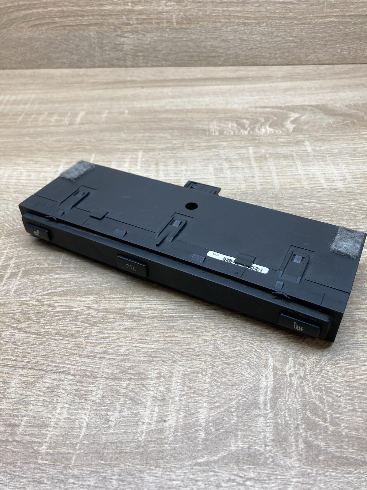 6952470 13580354  Seat heating switch BMW 5 E60 E61