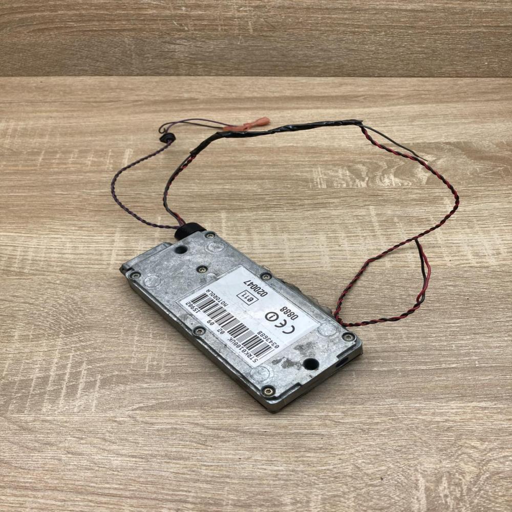 5TRK0100UK 15902  Aerial GPS antenna Mercedes-Benz C W203