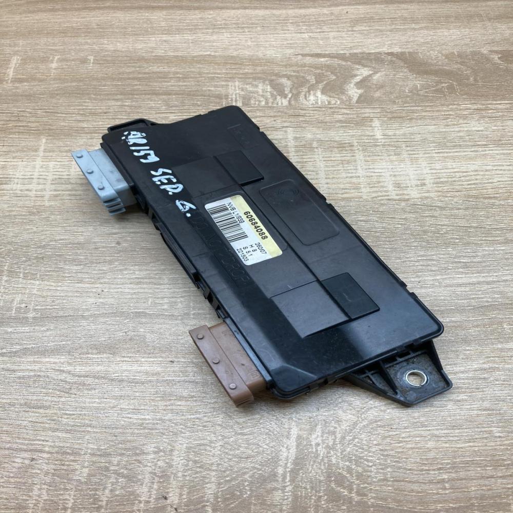 60684088 221503  Door control unit/module Alfa Romeo 159
