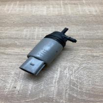 6934159 235576  Windscreen/windshield washer pump BMW 5 E60 E61