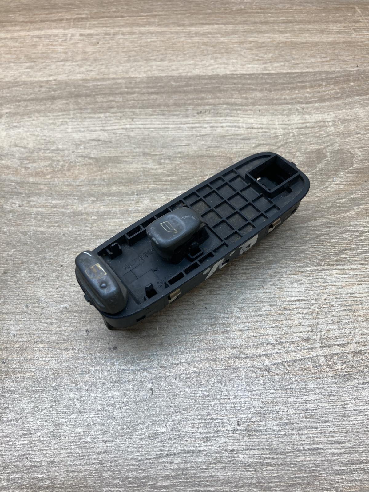 8637142 034585  Electric window control switch Volvo S70  V70  V70 XC