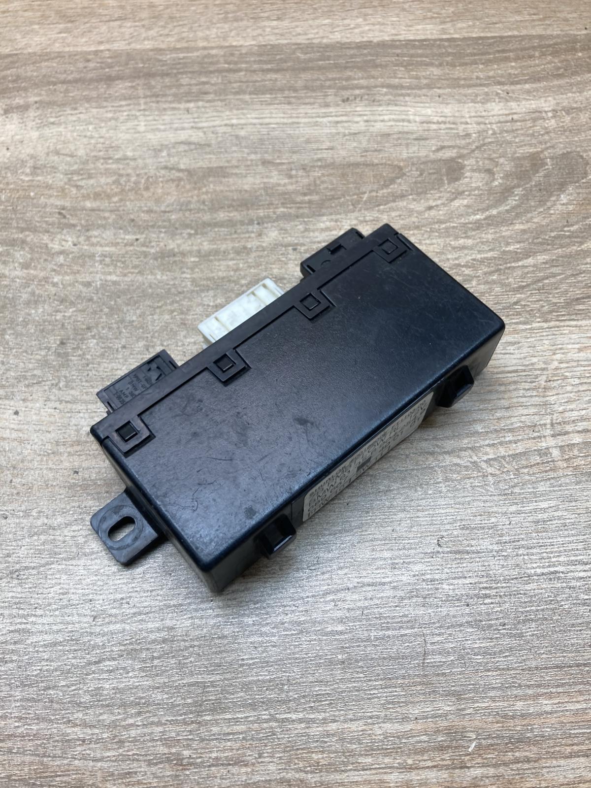 6904254 689667  Door control unit/module BMW 5 E39