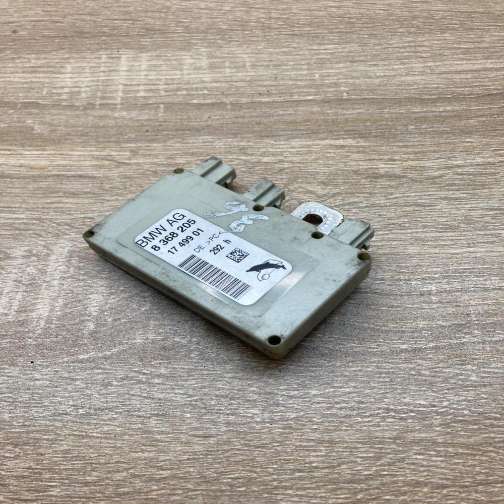 8368205 1749901  Aerial antenna amplifier BMW 7 E65 E66